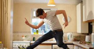 23 of the Bad and Good Things About Living Alone – Local Records Office